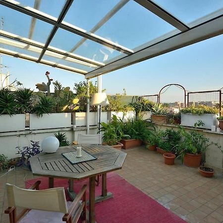 Super Sunny Penthouse With Terrace Apartman Róma Kültér fotó