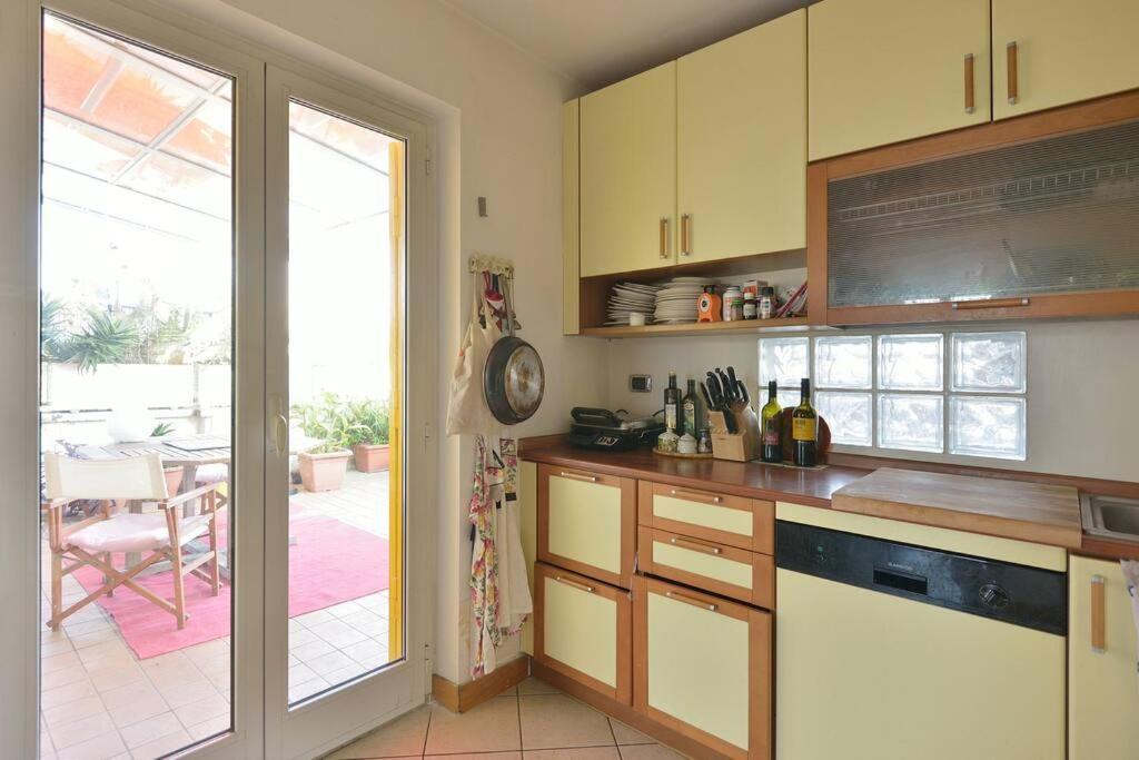 Super Sunny Penthouse With Terrace Apartman Róma Kültér fotó